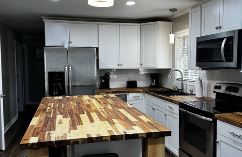Lillington Casa | 3-bedroom vacation home near Cape Fear River