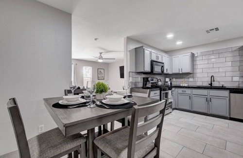 Sunrise Manor Casa | 3-Bedroom Vacation Home just 9 Minutes from Las Vegas Motor Speedway