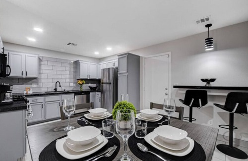 Sunrise Manor Casa | 3-Bedroom Vacation Home just 9 Minutes from Las Vegas Motor Speedway