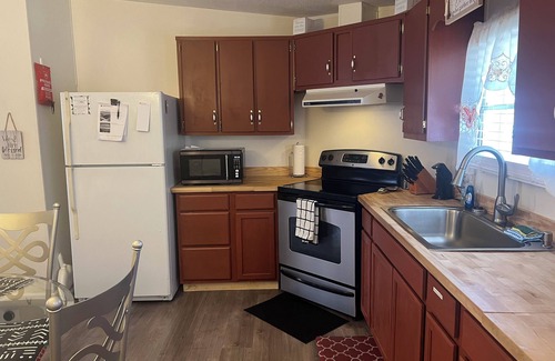 Bracey Casa | 3-bedroom vacation home just 5 minutes to Lake Gaston