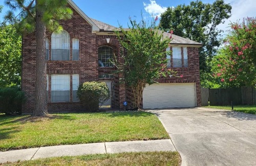 Barker Casa | 3-bedroom vacation home 13 minutes from Willowbrook Mall