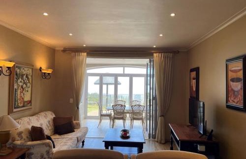 Mossel Bay Apartamento | 3 Bedroom Villa in Pinnacle Point Estate
