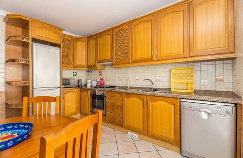 Manta Rota Chalet De Esquí | Villa de 3 dormitorios en 1ª línea de playa y wifi by AlgarveManta (20V3)