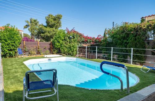 Saronikos Casa | 3 Bedroom Villa with private pool in Lagonisi