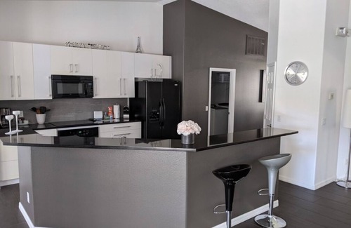 Inverness Villa | Villa de 3 dormitorios con vista al campo de golf, piscina y jacuzzi