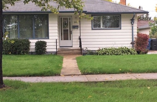 Winnipeg Casa | 3 bedroom Westwood gem for your family stay