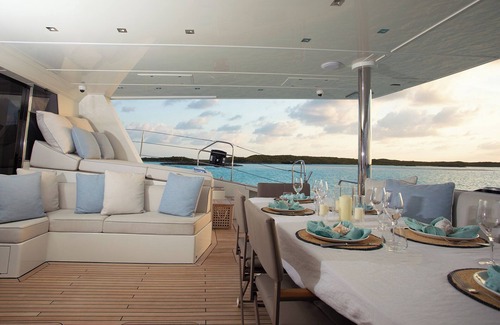 Tar Bay Alquiler De Eote | 3-bedroom yacht in lovely Exuma with AC