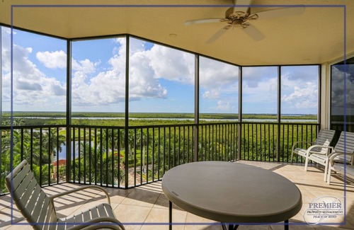 Hammock Bay Condominio | 3 BEDROOM4 BATHROOM HIGH IN THE SKY CONDO AT HAMMOCK BAY GOLF & COUNTRY CLUB