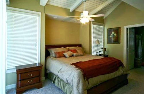 Negreet Villa | 3 * DORMITORIOS * 3 * BAÑOS * DORMITORIOS 10 * PISCINA * GOLF * PESCA * DEPORTES DEL AGUA * RELAJANTE * FAMILIAR