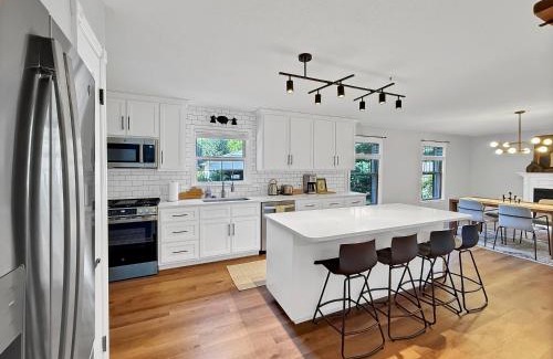 Murray Casa | 3 Bedrooms 8 Guests Modern Ranch Retreat on Half Acre