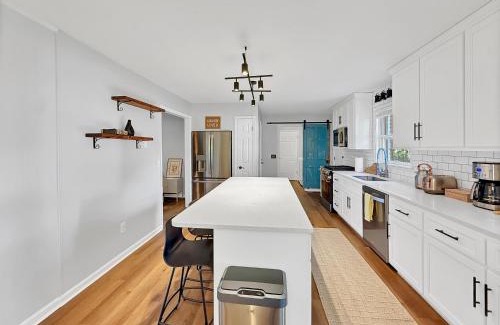 Murray Casa | 3 Bedrooms 8 Guests Modern Ranch Retreat on Half Acre