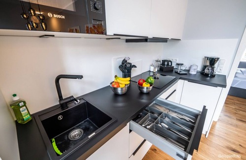 Brunsbuttel Apartamento | 3 bedrooms, eat-in kitchen, new bathroom/toilet - modern listed old building