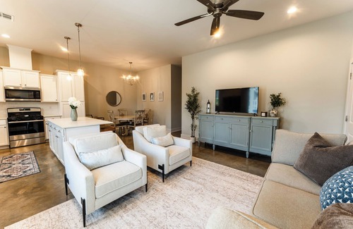 Youngsville Casa | 3 bedrooms - Gated Community Lafayette/Youngsville sport complex & hospitals