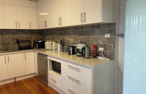 Laverton Casa | 3 bedrooms Home in Laverton 19 Minutes to Melbourne CBD Center