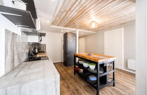 Turku Villa | 3 bedrooms House with big hot tube.