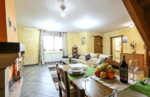 Arellano Casa | 3 bedrooms house with furnished terrace at Arellano