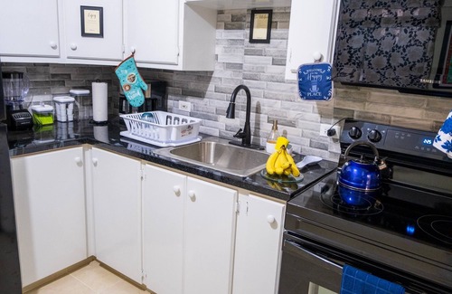 Cane Hill Casa | 3 Bedrooms in paradise w/fruit trees 3 mins-Oistins!