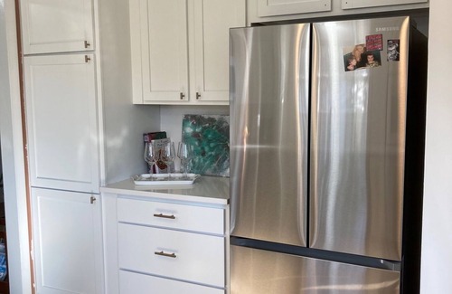 Cary Casa | 3 Blocks to Downtown Cary Park, Library, Breweries! Bright Modern Clean Home!