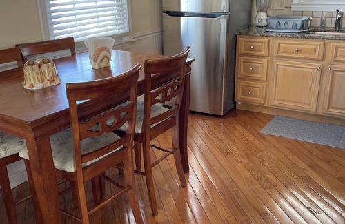 Sea Isle City Condominio | 3 BR, 1BA Bayfront condo located center of town and walkable to the beach!
