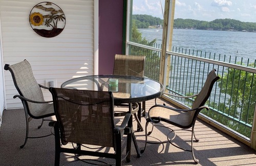 Lakeland Condominio | 3 BR; 2 BA; Condo Towne Condo; Vista panorámica del canal principal - ¡Disfruta!