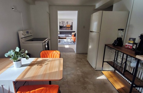State College Casa | 3 BR/3 Bath College Heights Home - Quiet Neighborhood, 2 Miles to Beaver Stadium