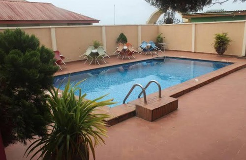 Benin City Apartamento | 3 BR Apartment with SWIMMING POOL