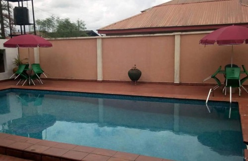 Benin City Apartamento | 3 BR Apartment with SWIMMING POOL