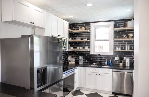 Hilliard Casa | 3 BR cozy + renovated walkable downtown stay