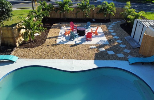 Pinellas Point Casa | 3 BR Florida Oasis | Pool Home | Fire Pit | Beaches | Pets OK
