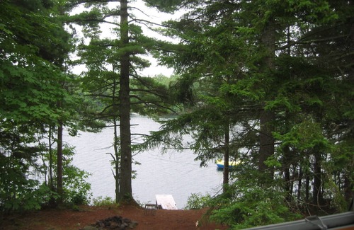 Northport Cabaña | 3 BR Lake Front Cottage - En el estanque de jarra