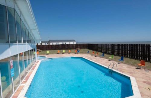 Colchester Complejo | 3 BR - Luxury Family Home Near The Beach