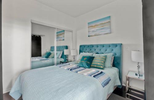 Bay Cloverhill Apartamento | 3 BR Panoramas Lake Ontario and CN Tower View
