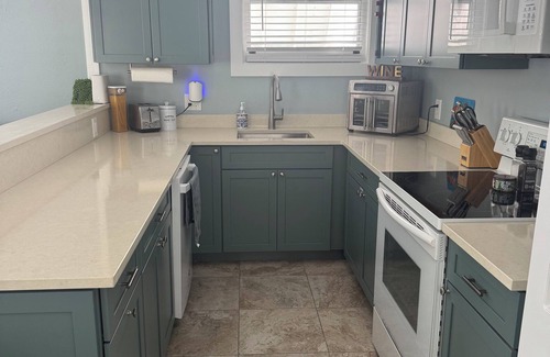 Midtown Casa | 3 BR, pet friendly house in Key West, Live the island life!