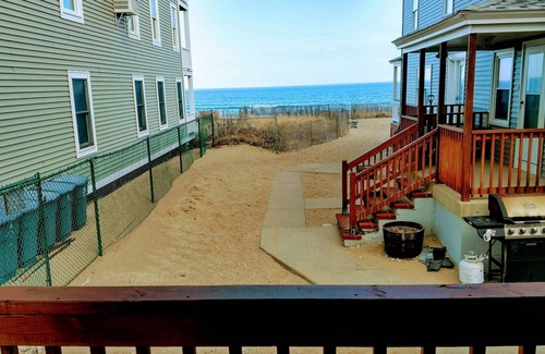 Salisbury Beach Condominio | 3 dormitorios Salisbury Beach Ocean Front Home - Alquiler de invierno disponible $ 1700 / Month
