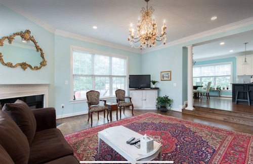 Fort Hunt Casa | 5BR, 5 BA para 10 personas, Alexandria DC, National Harbor ¡perfecto para un viaje familiar!