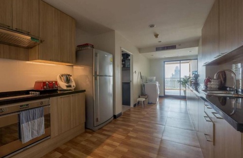 Thung Maha Mek Condominio | 3 BR/ SPL/ Serviced/ Monthly