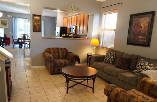 Crestwynd Bay Casa | 3 Br Townhouse Minutes to Disney!