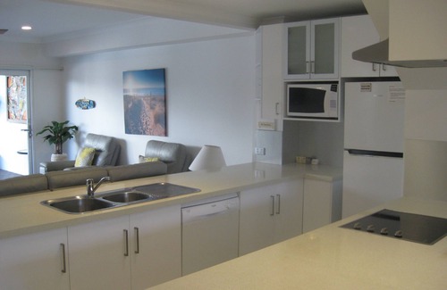 Ellis Beach Apartamento | 3 Brm Waterfront Apartment