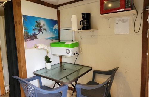 Fern Forest Cabina | # 3 cabina - privado con baño interior con microondas y parrilla