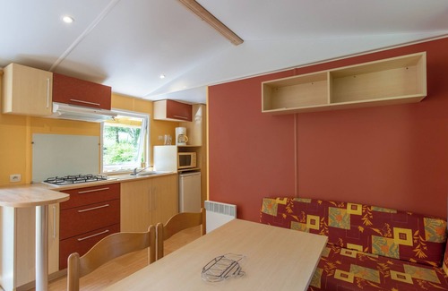 Saint-Martial-de-Nabirat Casa | Camping 3★ en Périgord Negro – Casa móvil con piscina, pesca y actividades familiares