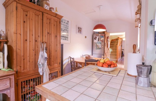Ipswich Cabaña | 3 CANADA COTTAGES, romantic, character holiday cottage in Hadleigh