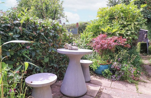 Ipswich Cabaña | 3 CANADA COTTAGES, romantic, character holiday cottage in Hadleigh