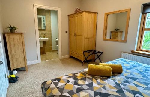 Enniskillen Casa | 3 Castle Hume Court Holiday House