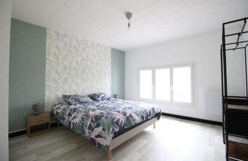 Thierville-sur-Meuse Apartamento | 3 chambres - Très grand jardin privée - Terrasse Privée - Garage vélo et moto - Parking voiture privée dans la propriété - Géré par Presta-Zen'Services