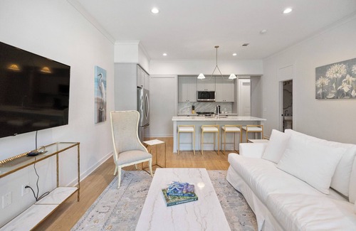 Pass Christian Casa | 3 Charming Townhomes for Big Groups-Pool,Walk to Beach, WIFI
