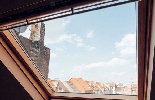 Brussels Apartamento | 3/Comenstay.be/ Cozy Mezzanine Bedroom Duplex-Bathtub+Boardgames @ City Center!