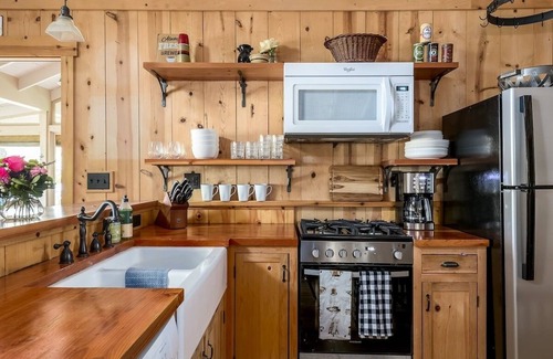 Saugatuck Cabaña | 3 Cottages - Treetops, a Lakewood Lux property