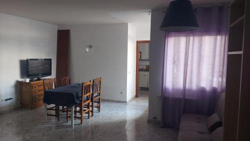 Lloret de Mar Apartamento | 3 dormitorios con Piscina (Ref.D1)