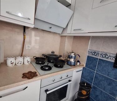 Bornova Apartamento | 3 EGE Üniversite ve Hastanesi YAKINI Aileye-Firma Çalışanlarına uygun
