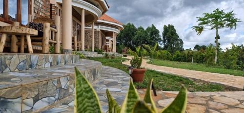 Masaka Casa | 3 Enjovu Cottage - Benanda Forest Resort